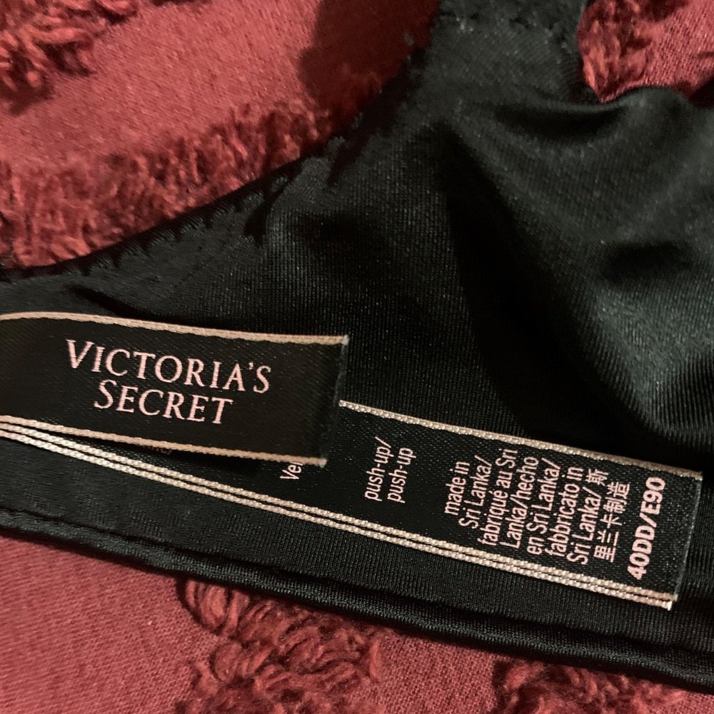 Victoria's Secret Black Bra - Picture 3 of 5